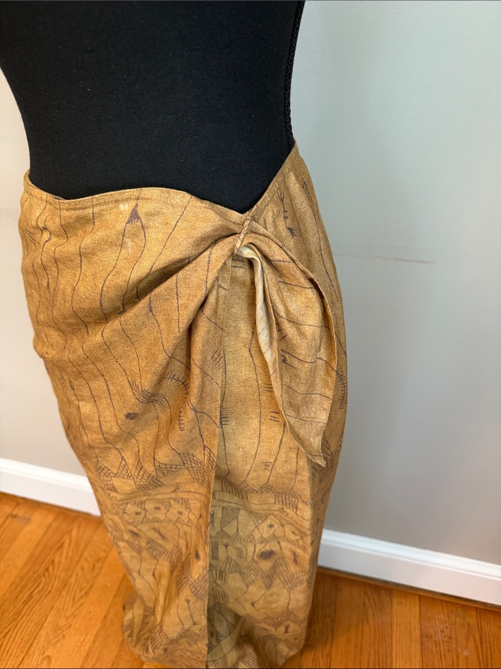 Lauren Ralph Lauren 100% Linen Wrap Maxi Skirt Tribal Print Size 6 Excellent con - Picture 4 of 8